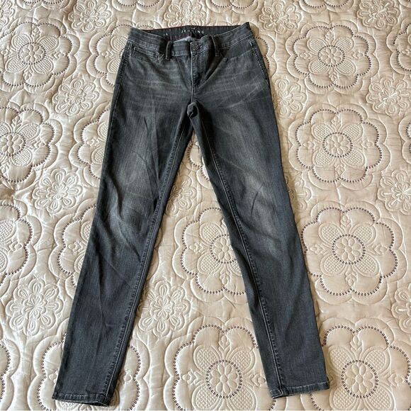 White House Black Market Black The Jegging Jeans in Gray Size 4 - Picture 4 of 9